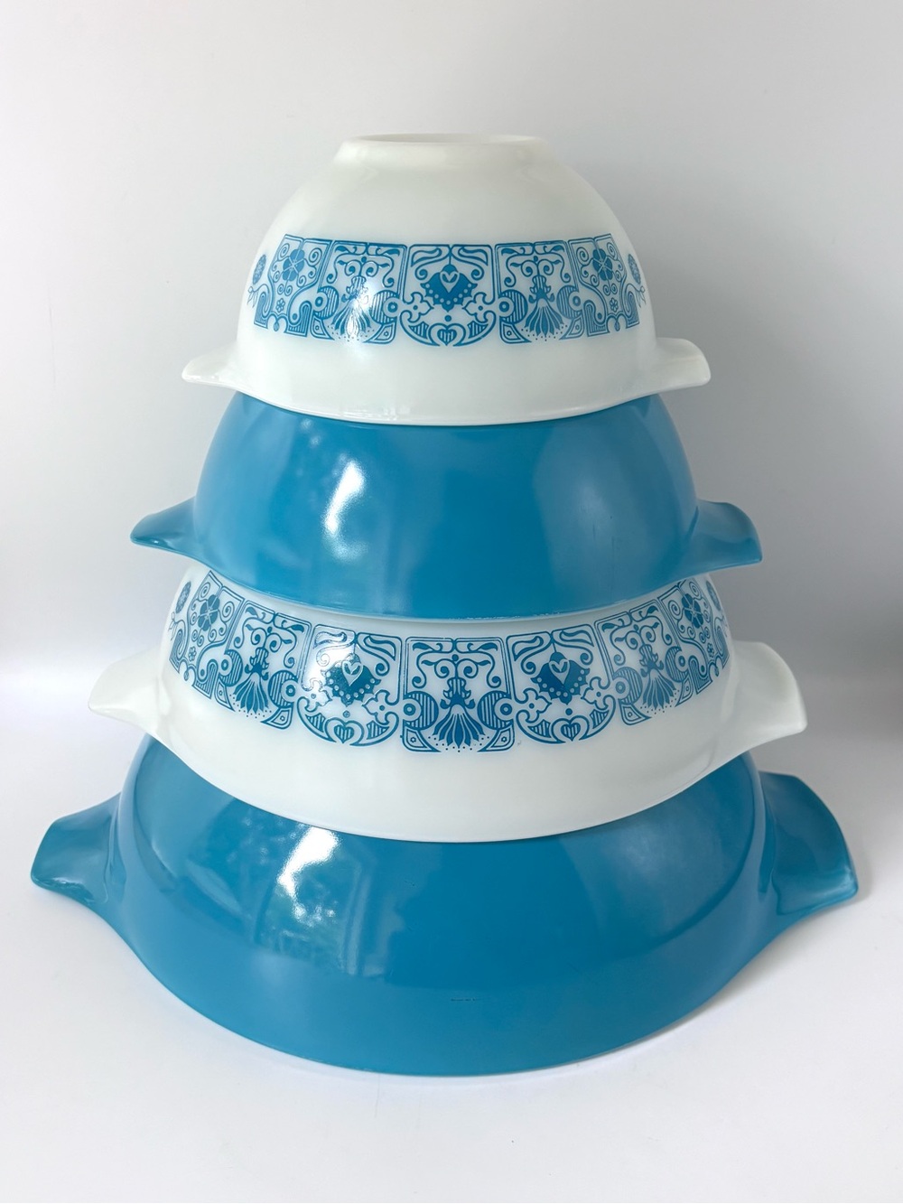 Vintage Pyrex Blue Horizon Cinderella Nesting Bowl Set 441 442 443 444 EUC 70s